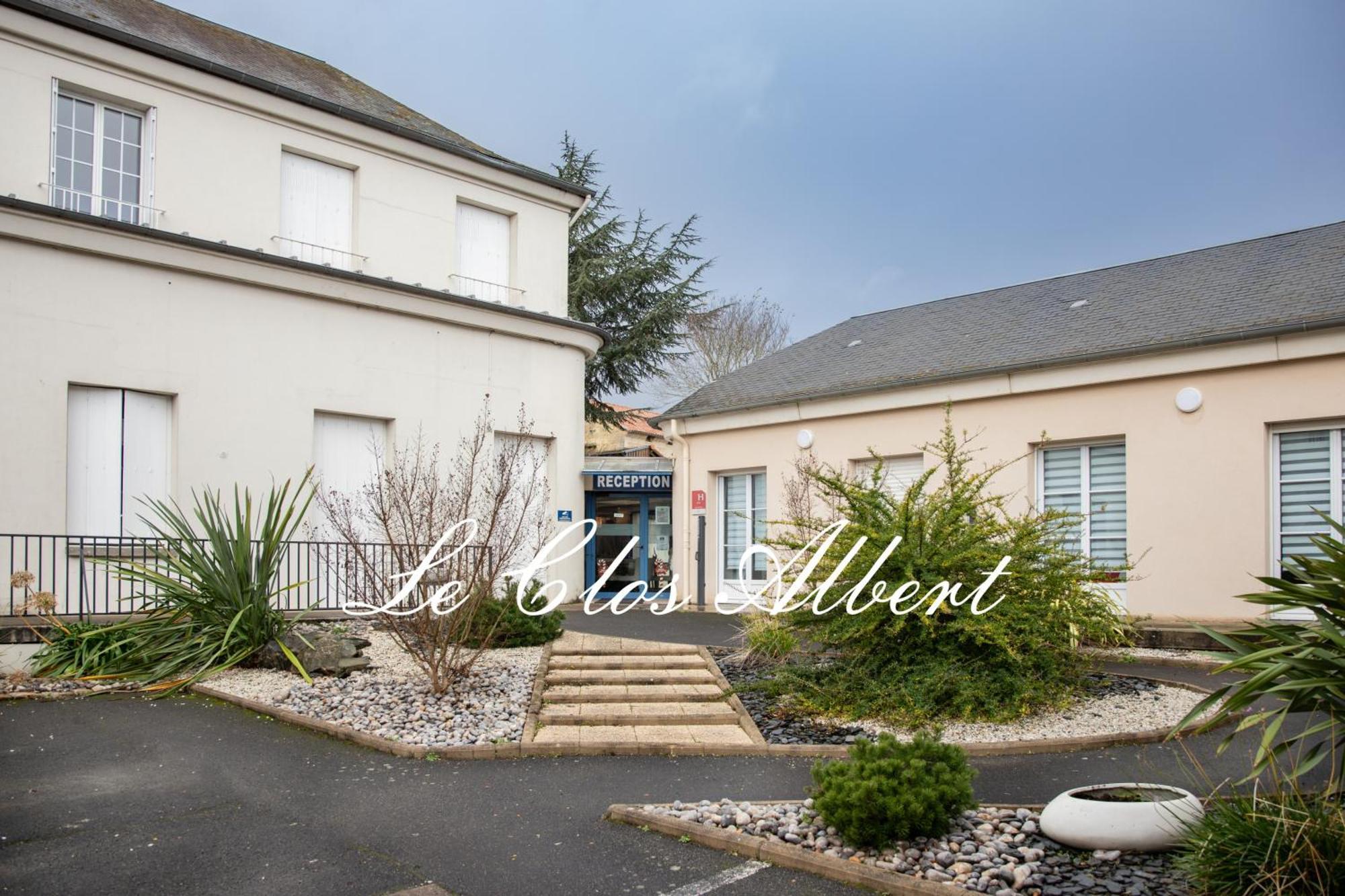Le Clos Albert Loudun Eksteriør billede