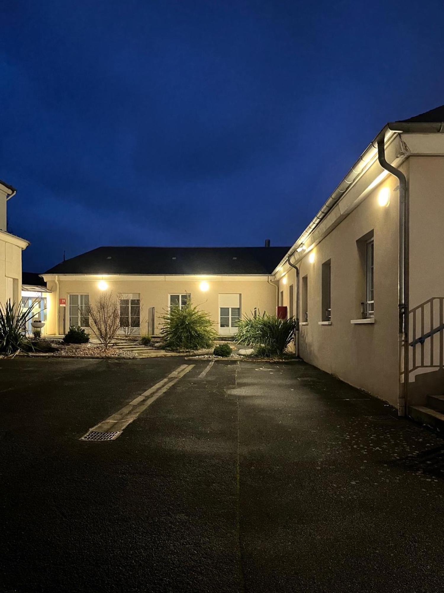 Le Clos Albert Loudun Eksteriør billede